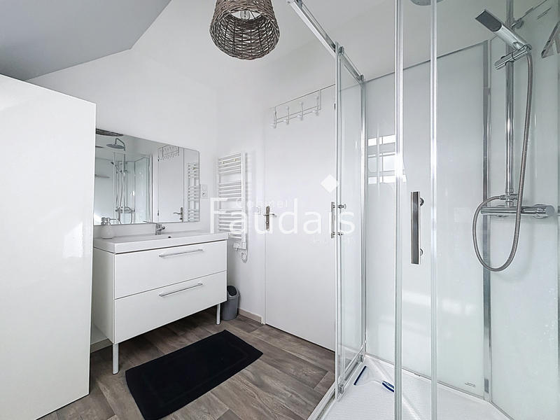 Maison - 122 m² - 6 pièces