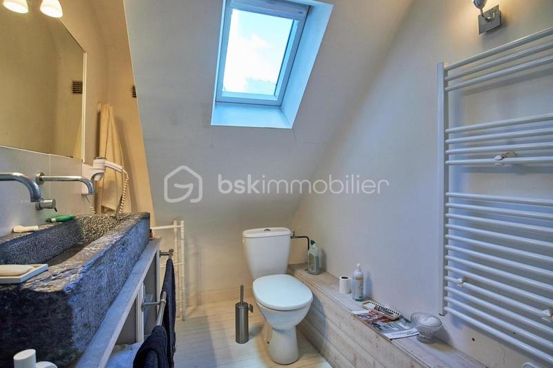 Maison en pierre - 180 m² - 11 pièces