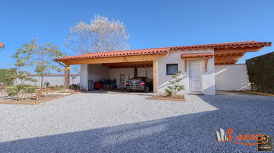 Maison - 280 m² - 8 pièces