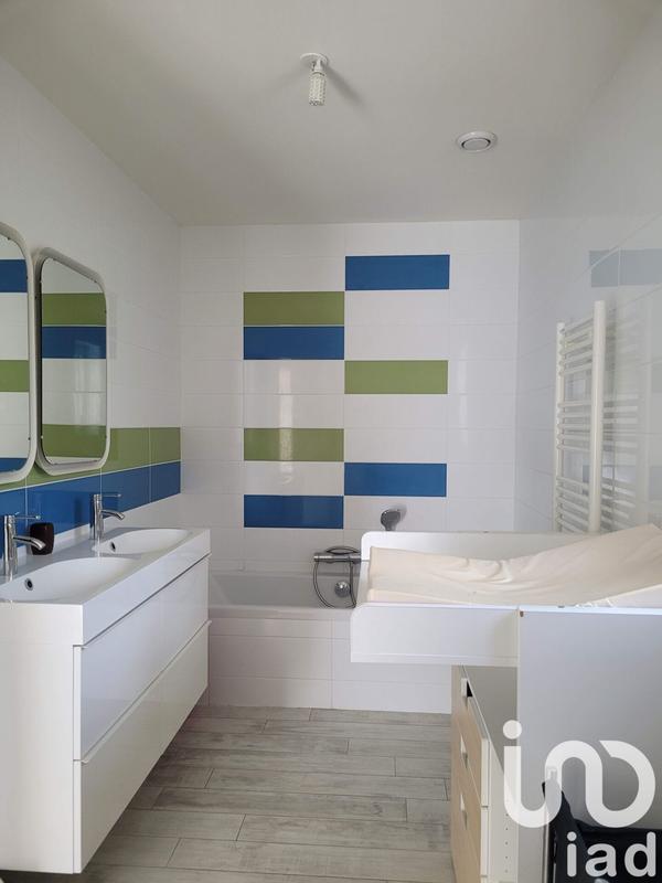 Maison - 137 m² - 5 pièces