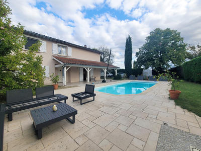 Maison - 153 m² - 6 pièces