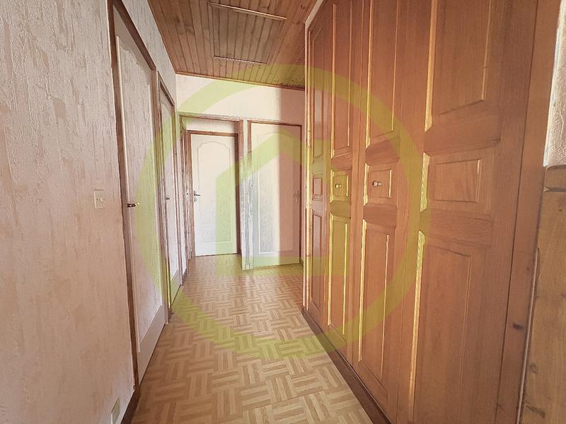 Maison - 162 m² - 8 pièces