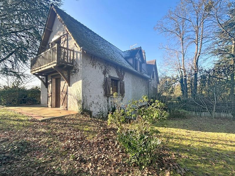 Maison - 211 m² - 8 pièces