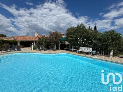 Maison - 244 m² - 4 pièces