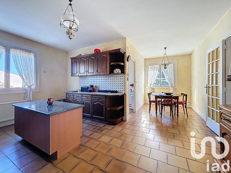 Maison - 280 m² - 7 pièces