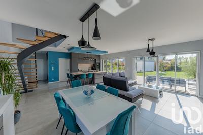 Maison de maîtres - 181 m² - 8 pièces