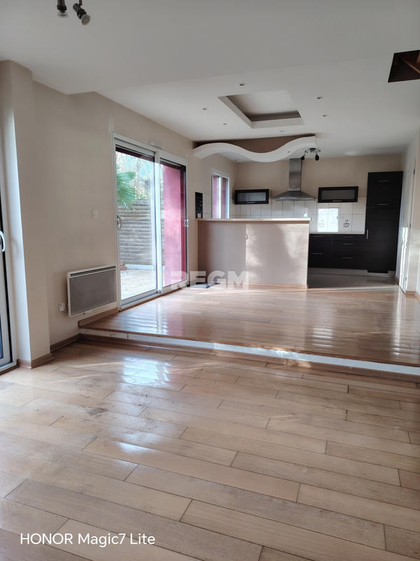 Maison - 116 m² - 6 pièces