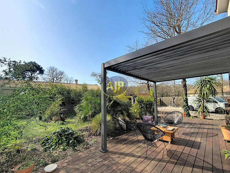 Maison - 99 m² - 5 pièces