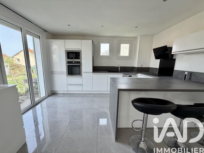 Maison - 128 m² - 6 pièces