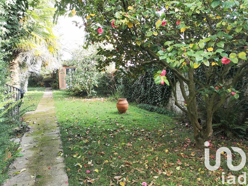 Maison de ville - 388 m² - 20 pièces