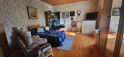 Propriété - 392 m² - 11 pièces