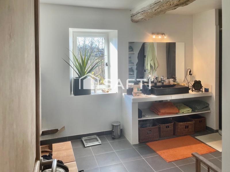 Maison - 500 m² - 9 pièces