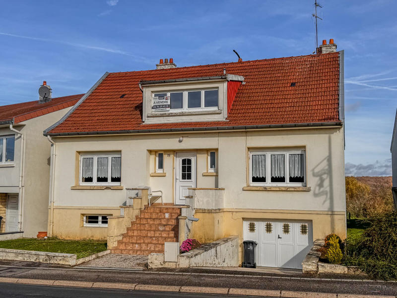 Maison - 97 m² - 5 pièces