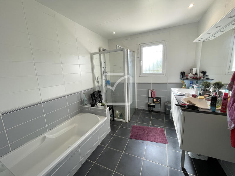 Maison - 154 m² - 6 pièces