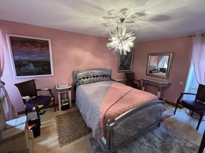 Appartement - 93 m² - 4 pièces