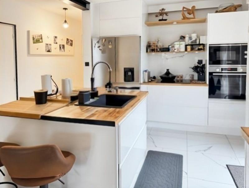 Maison - 165 m² - 8 pièces