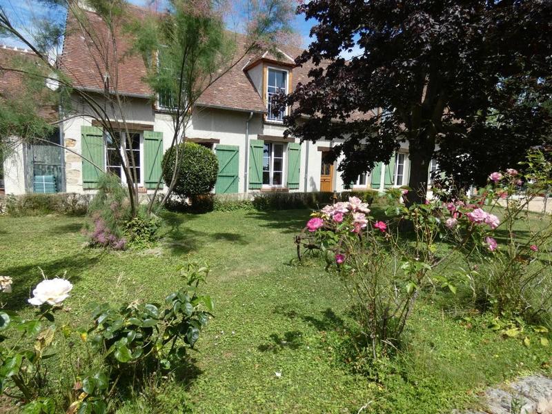 Propriété - 288 m² - 9 pièces