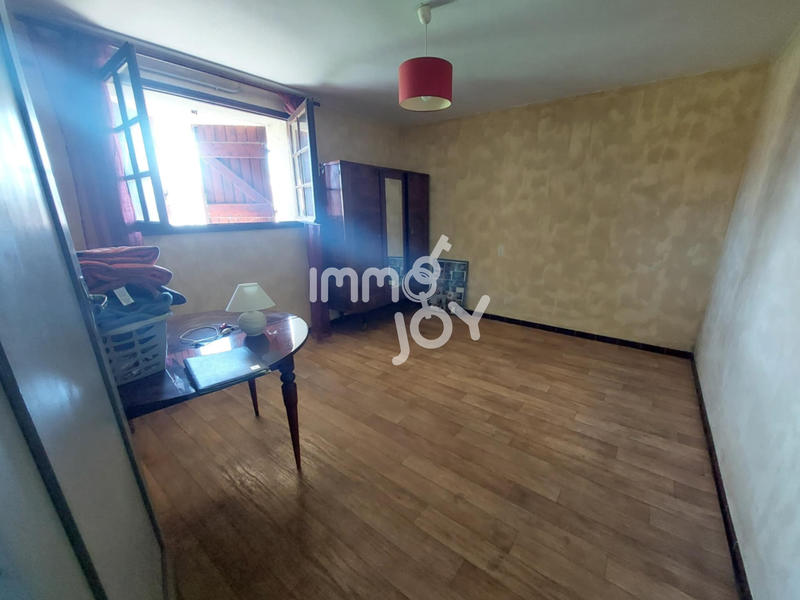 Maison - 186 m² - 6 pièces