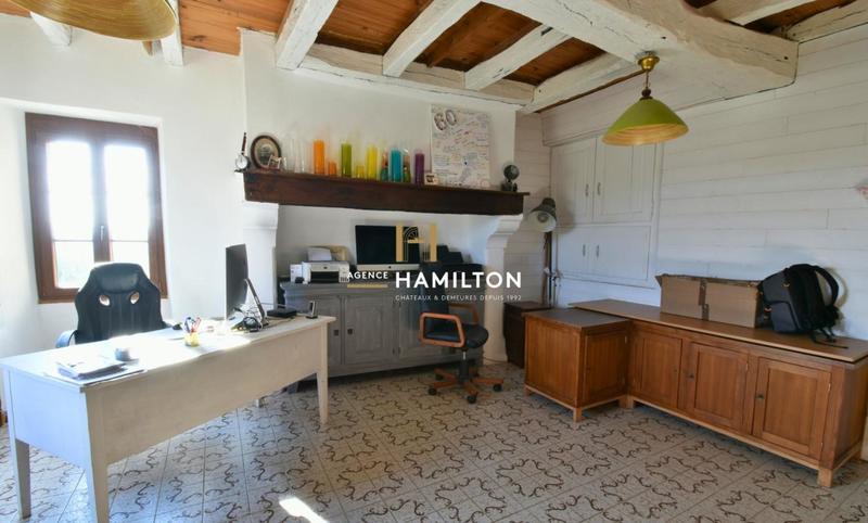 Propriété - 399 m² - 11 pièces