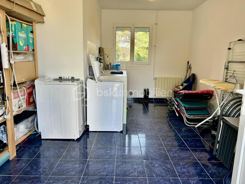 Maison - 205 m² - 8 pièces