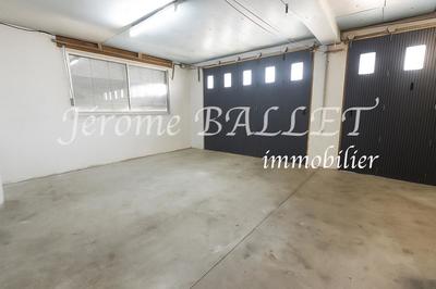 Maison - 180 m² - 6 pièces