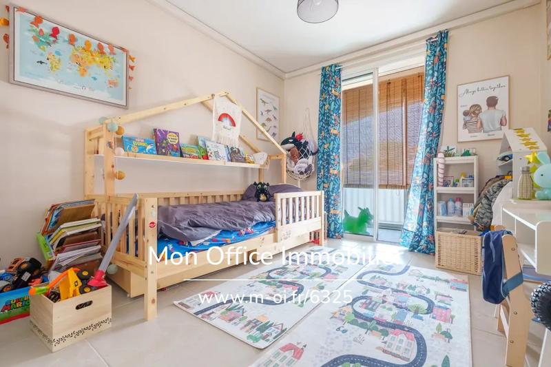 Appartement - 75 m² - 4 pièces