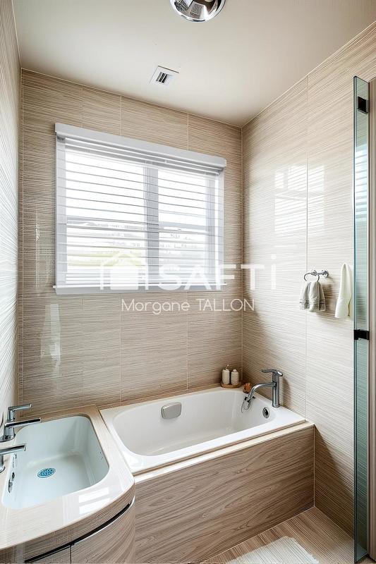 Maison - 94 m² - 5 pièces