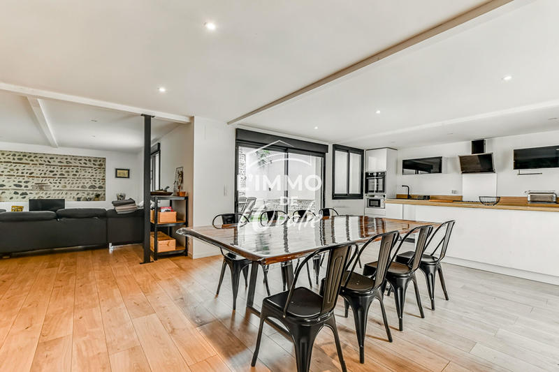 Maison - 146 m² - 5 pièces