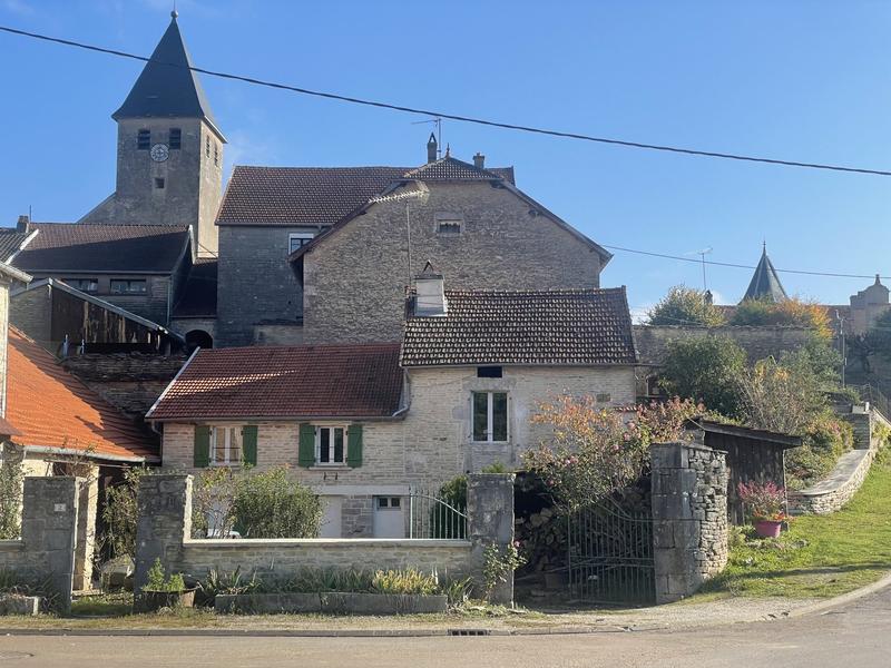 Maison - 141 m² - 6 pièces