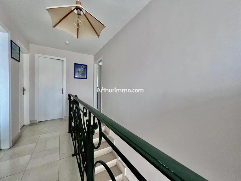 Maison - 160 m² - 8 pièces