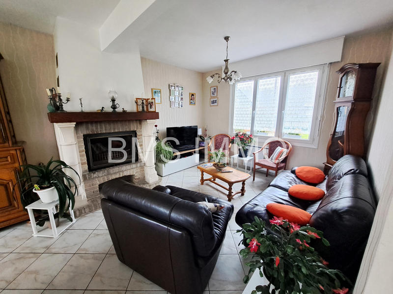 Maison - 90 m² - 4 pièces