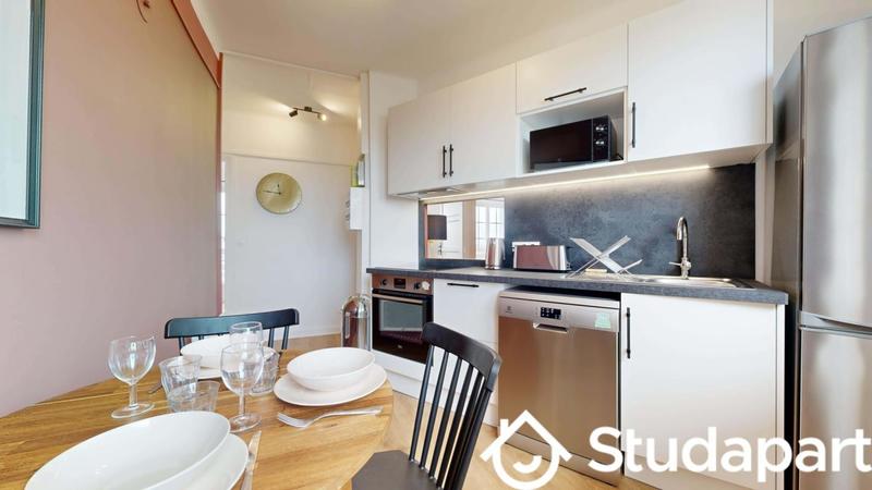 Chambre - 11 m² - 1 pièce