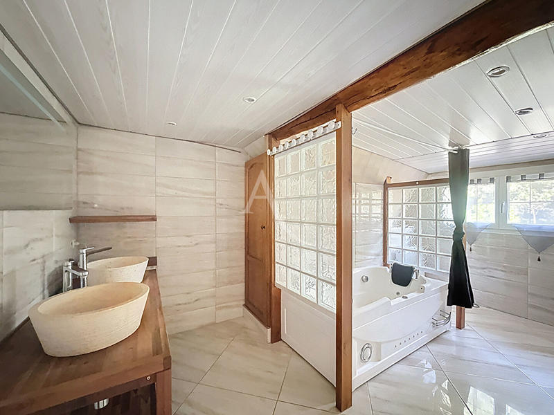 Maison - 117 m² - 4 pièces