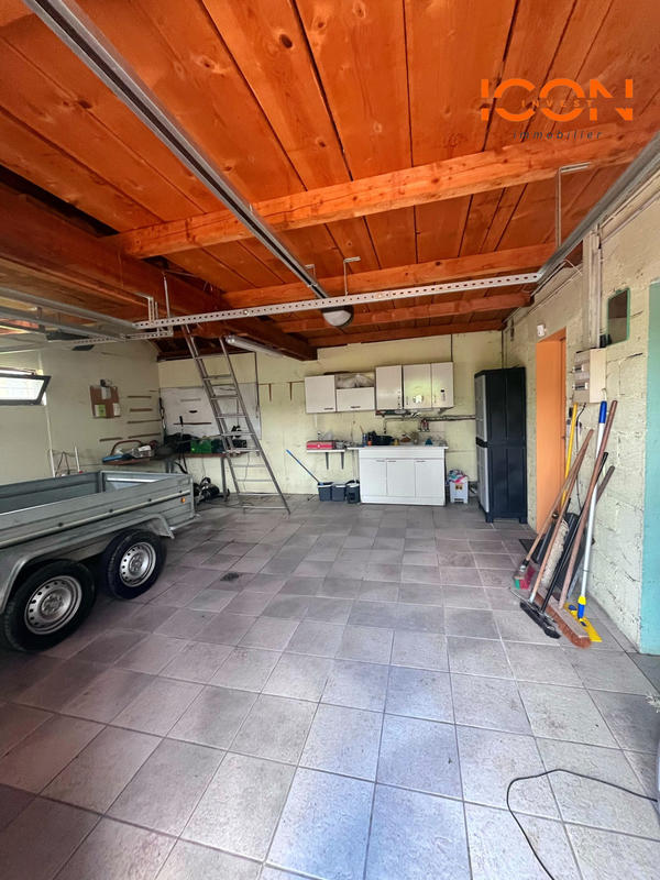 Maison - 190 m² - 8 pièces