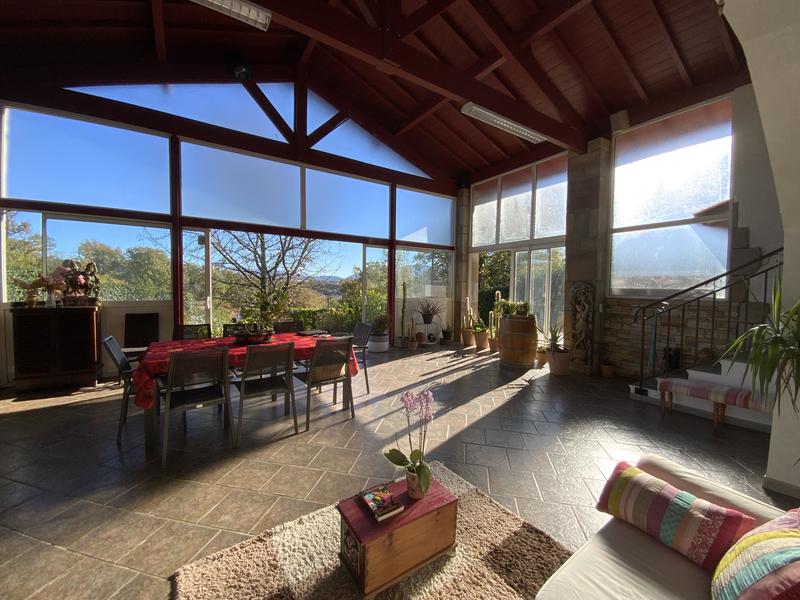 Maison - 148 m² - 6 pièces