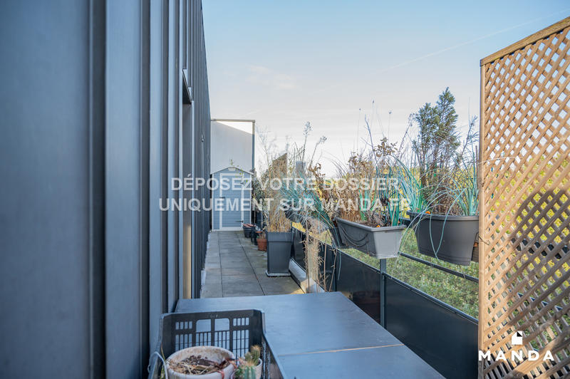 Chambre - 9 m² - 5 pièces