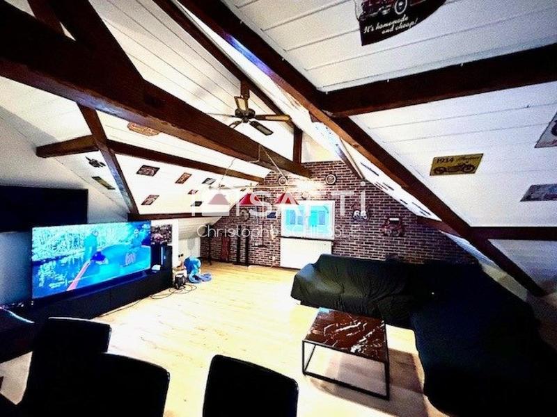 Maison - 183 m² - 7 pièces