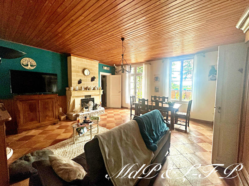 Maison bourgeoise - 356 m² - 10 pièces