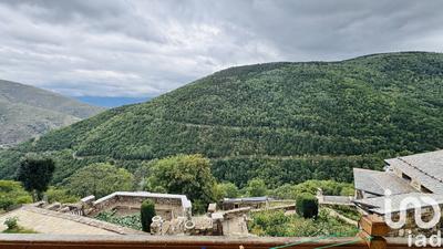 Maison - 303 m² - 4 pièces