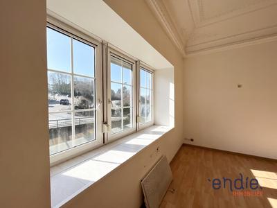 Appartement ancien - 69 m² - 3 pièces