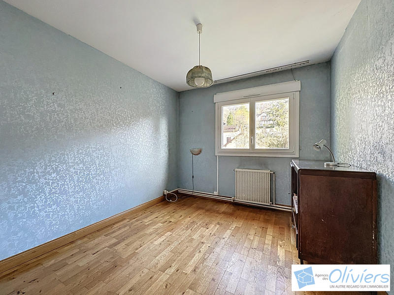 Maison traditionnelle - 140 m² - 7 pièces