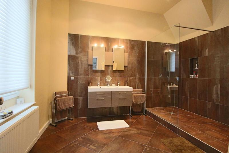 Demeure - 700 m² - 13 pièces