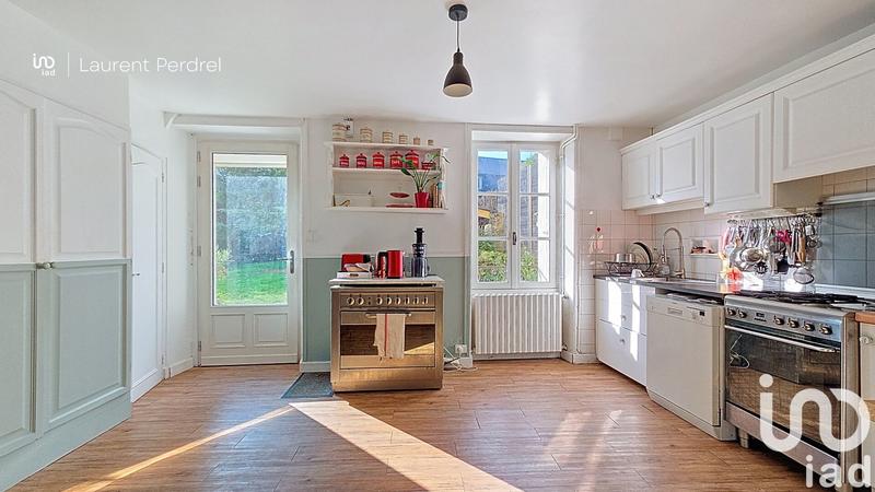 Maison - 251 m² - 10 pièces