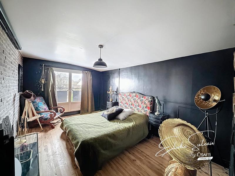 Maison - 170 m² - 7 pièces