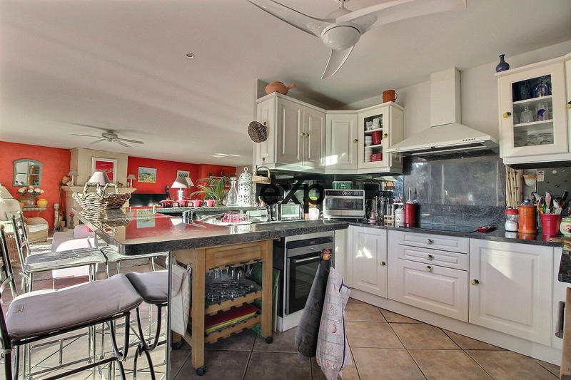 Villa - 225 m² - 7 pièces