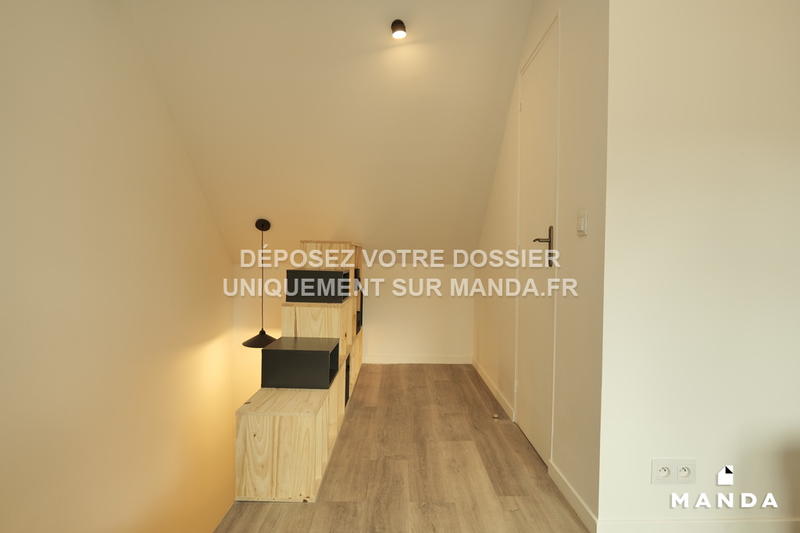 Chambre - 11 m² - 4 pièces
