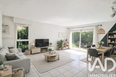 Maison - 107 m² - 6 pièces