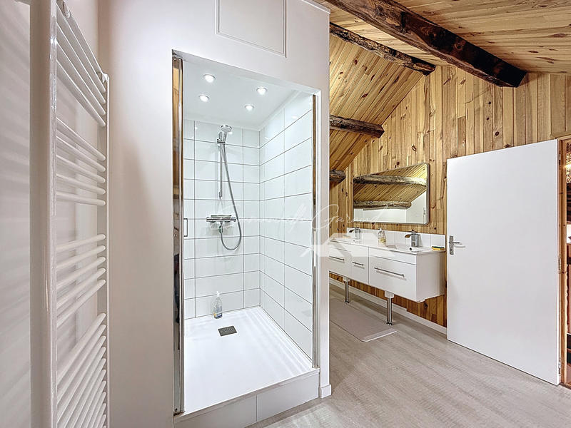 Maison - 114 m² - 6 pièces