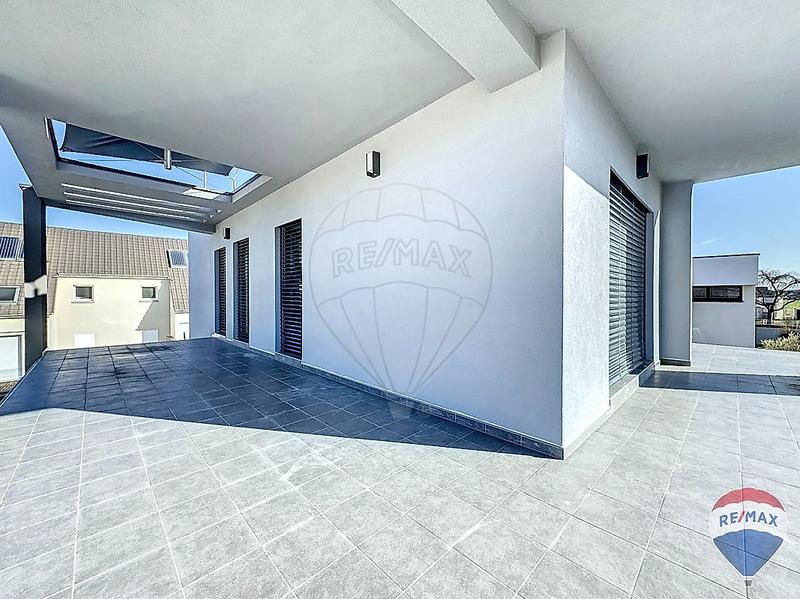 Maison - 178 m² - 6 pièces