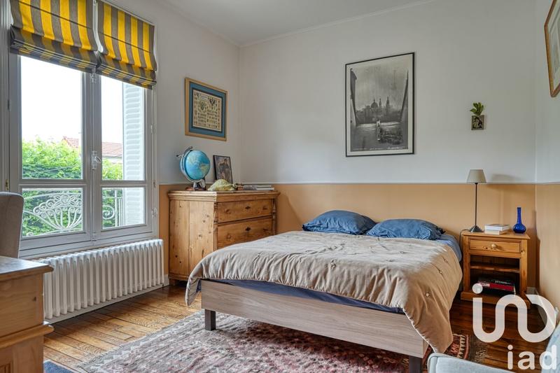 Maison - 184 m² - 8 pièces